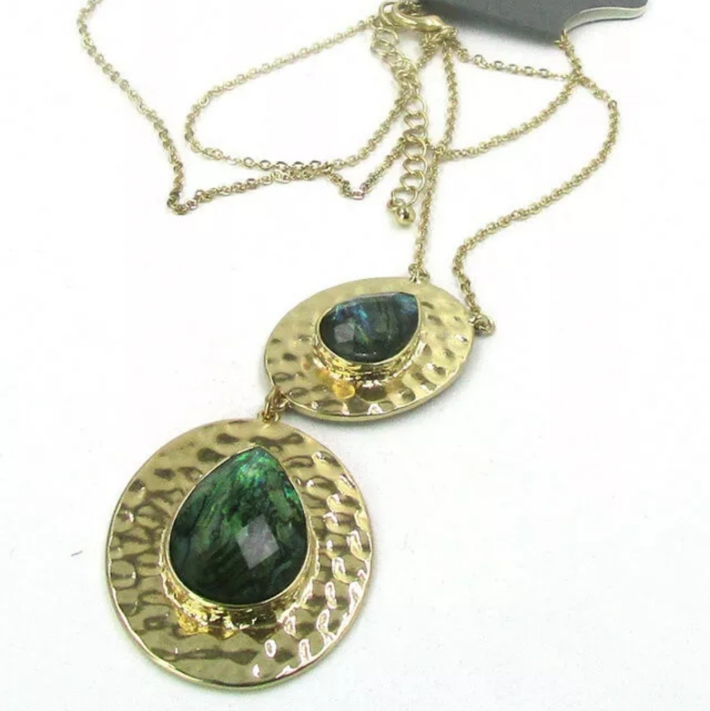 New Carol Dauplaise Unique Pendant Necklace 24$